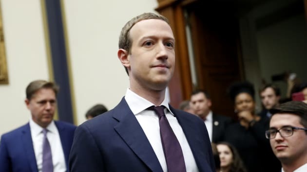 Ai đang cùng Zuckerberg điều hành Facebook?