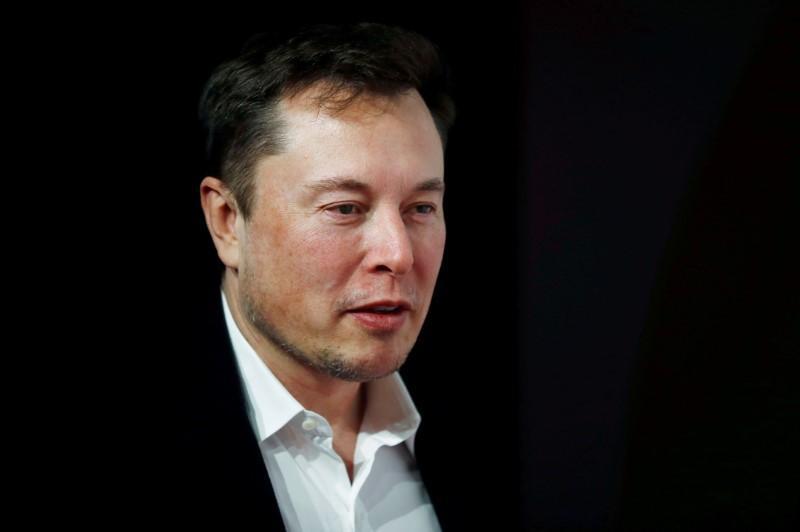 Elon Musk kêu gọi “giải tán” Amazon