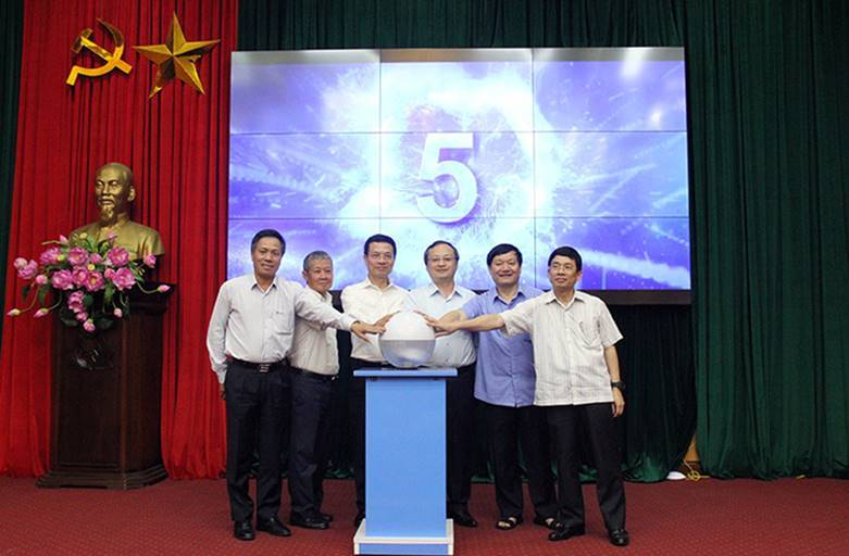 Khai trương hệ thống thông tin phục vụ chỉ đạo điều hành trực tuyến tại Hưng Yên