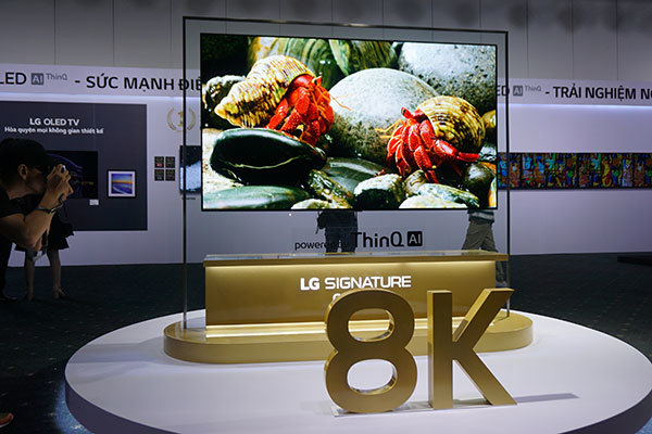 LG ra mắt dòng TV OLED 8K ứng dụng AI đầu tiên trên thế giới