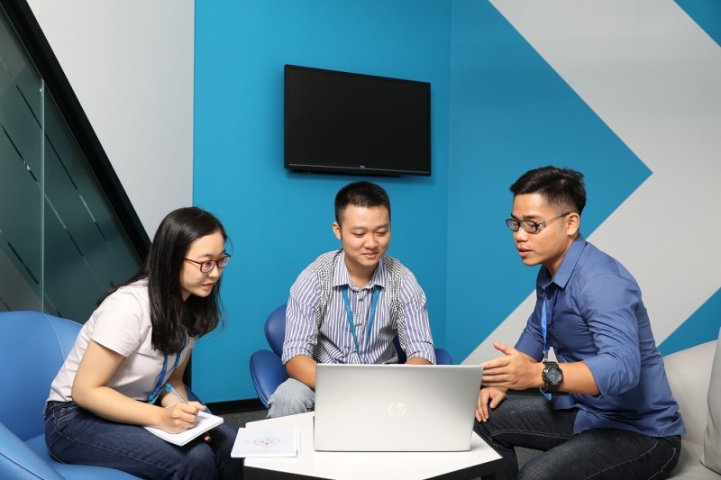 Sự mất cân bằng giới tính trong ngành IT và hình mẫu hiếm hoi tại Việt Nam