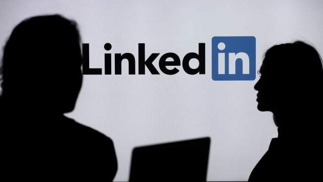 Gần 1.000 nhân viên LinkedIn bị sa thải vì Covid-19