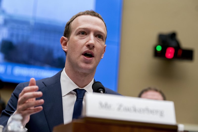 Mark Zuckerberg gia nhập câu lạc bộ 'trăm tỷ' cùng Jeff Bezos, Bill Gates