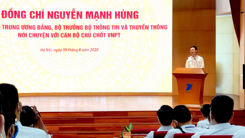 Toàn văn phát biểu của Bộ trưởng Nguyễn Mạnh Hùng tại buổi làm việc về chuyển đổi số với Tập đoàn VNPT