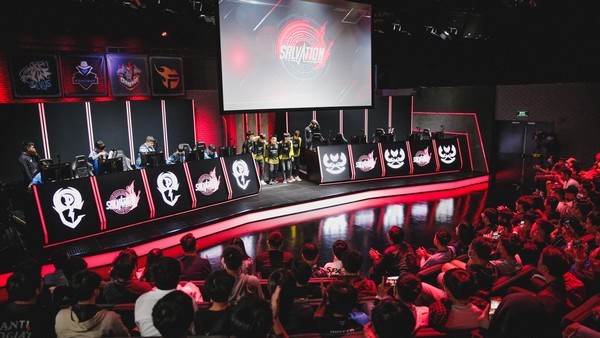 Ngoại binh, tuyển thủ dưới 18 tuổi có được thi đấu eSports ở Việt Nam?