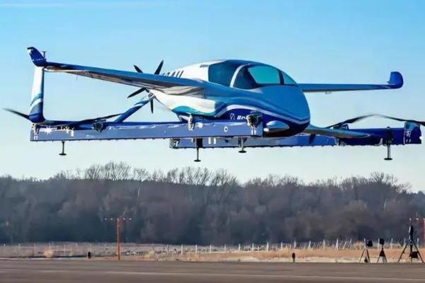Ô tô bay sẽ sớm thay thế các phương tiện giao thông mặt đất?