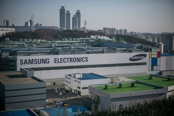 Samsung báo lãi “khủng" trong quý 3