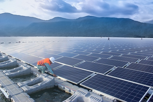 Nhiều dự án khai thác tiềm năng điện mặt trời nổi trên hồ ở Việt Nam
