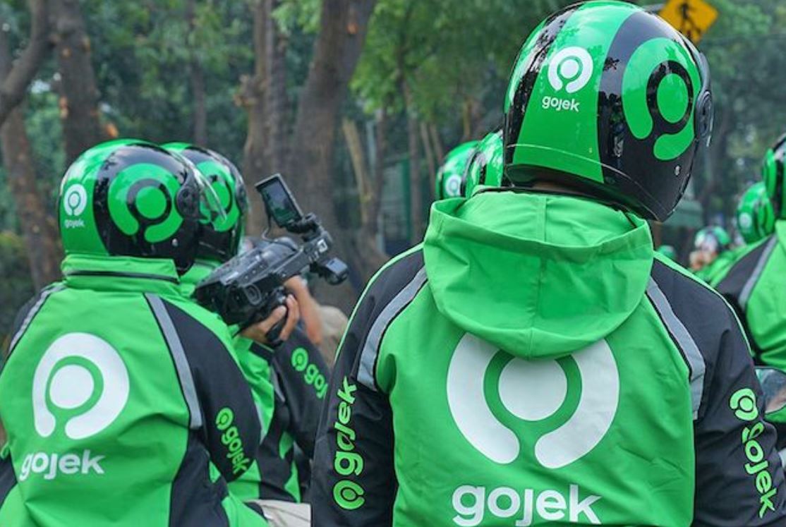 Công ty mẹ của Gojek tặng cổ phiếu cho tài xế
