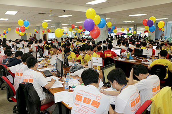 Sinh viên Đại học Công nghệ giành suất vào chung kết toàn cầu thi lập trình ICPC 2021