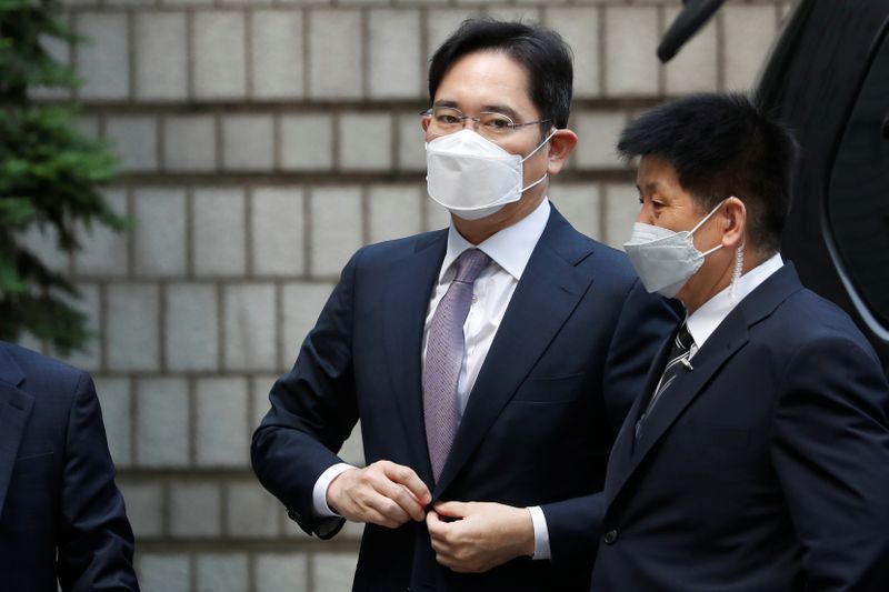 Hàn Quốc nín thở chờ ngày tuyên án ‘thái tử’ Samsung