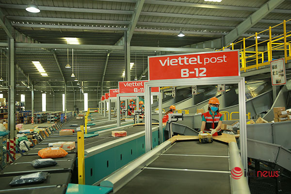 Khai trương Trung tâm Logistics tự động 