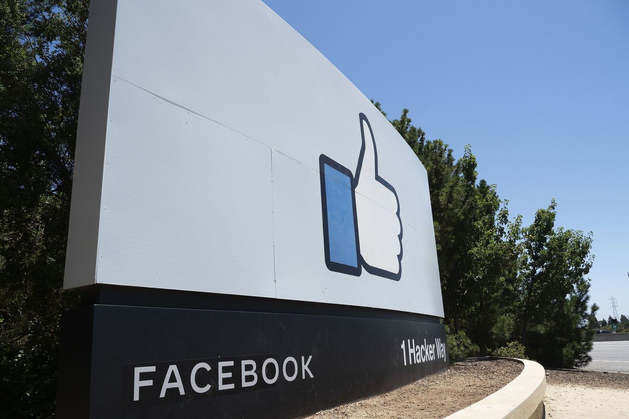 Thay đổi của iOS 14 ảnh hưởng đến Facebook trầm trọng tới đâu?