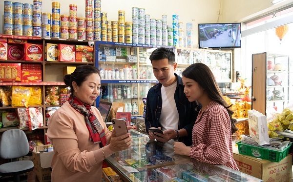 Thanh toán không tiền mặt tại cửa hàng tạp hóa truyền thống, tại sao không?