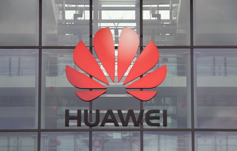 Năm 2020, Huawei tăng trưởng nhẹ bất chấp thách thức