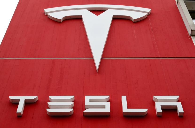 Nhà máy Tesla đóng cửa 2 ngày do thiếu linh kiện