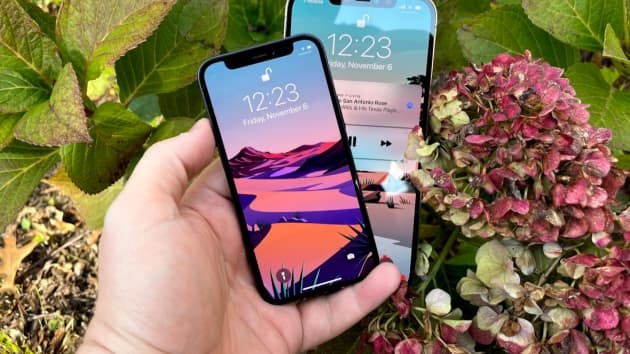 Hé lộ thời điểm Apple ra mắt iPhone không 'tai thỏ'