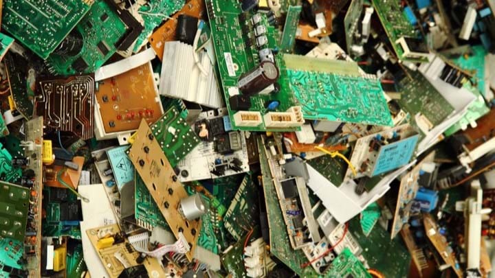 Rác thải điện tử được tái chế như thế nào?