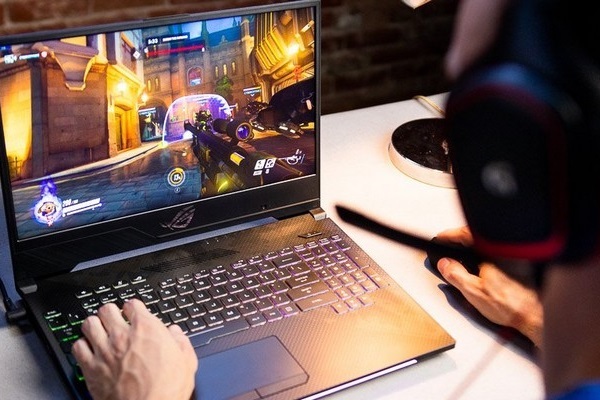 Chọn tản nhiệt nào cho laptop gaming?