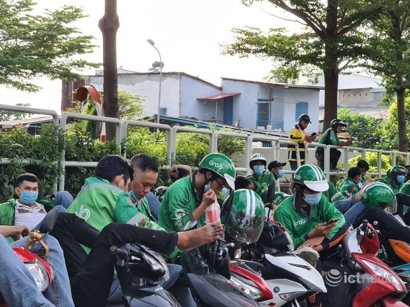 Tiền thưởng cuốc xe của tài xế Grab, be, Gojek được đưa vào doanh thu tính thuế