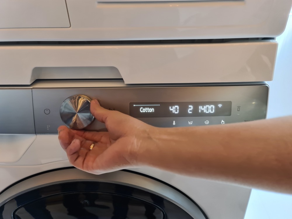 Máy giặt Samsung AI phân tích độ bẩn, tự đề xuất chế độ giặt