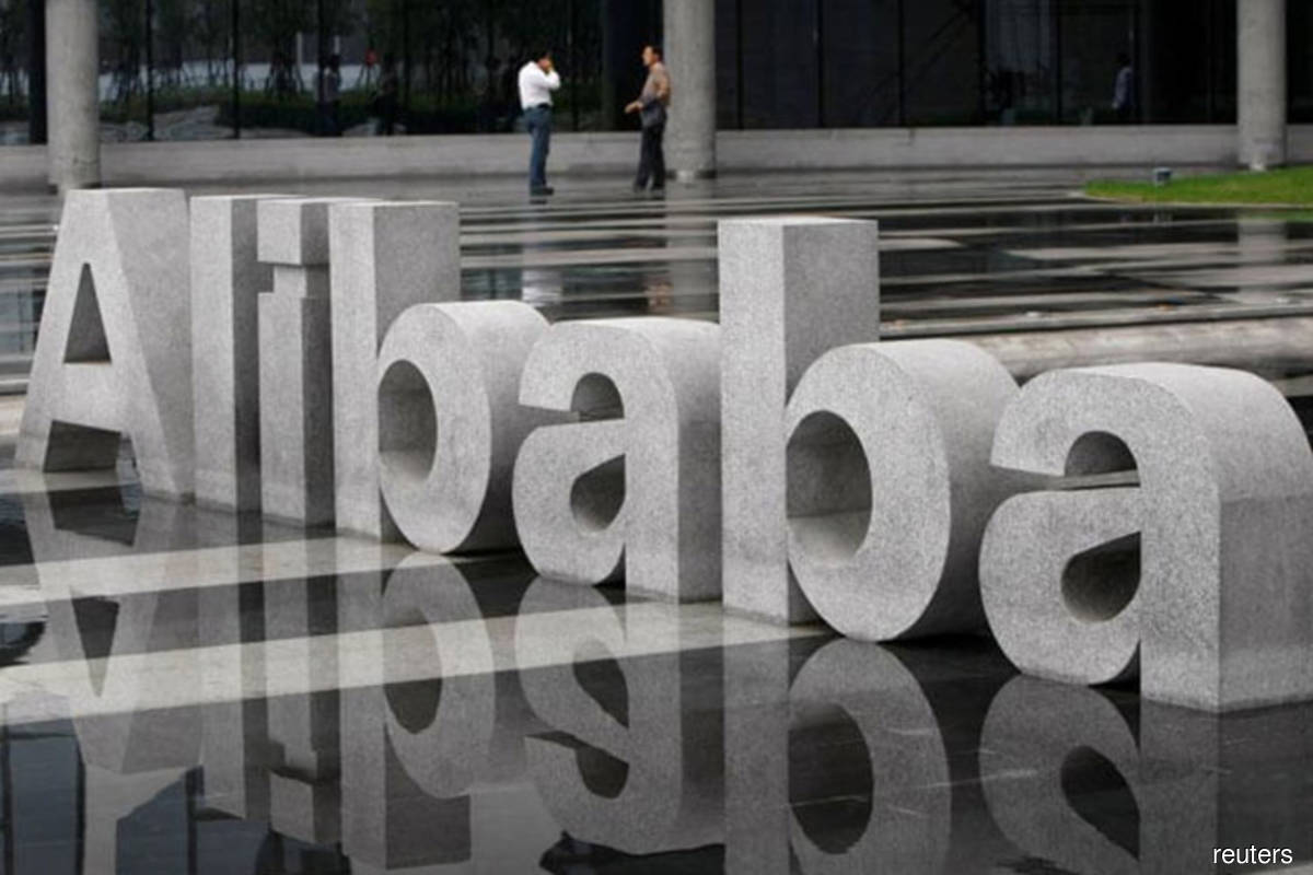Trung Quốc phạt hai ứng dụng học trực tuyến được Tencent, Alibaba hậu thuẫn