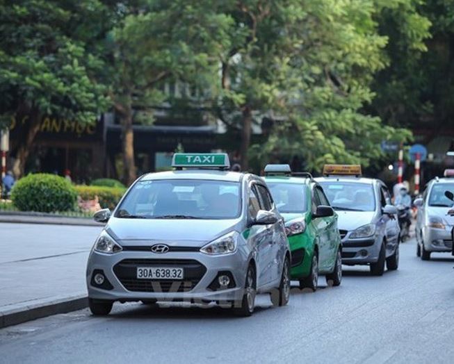 Kiến nghị kéo dài thời gian đăng kiểm cho xe taxi