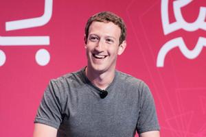 Mark Zuckerberg 'hạnh phúc hơn' nhờ làm việc từ xa