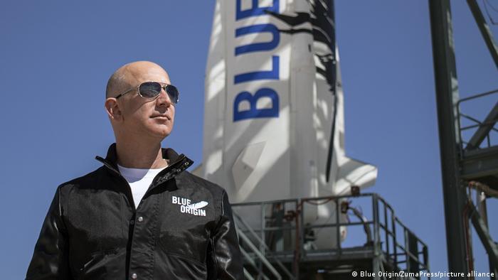 Chốt giá 28 triệu USD cho tấm vé ‘lên trời’ cùng Jeff Bezos