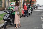 Tạm dừng GrabBike, dừng ship đồ ăn mang về tại TP.HCM