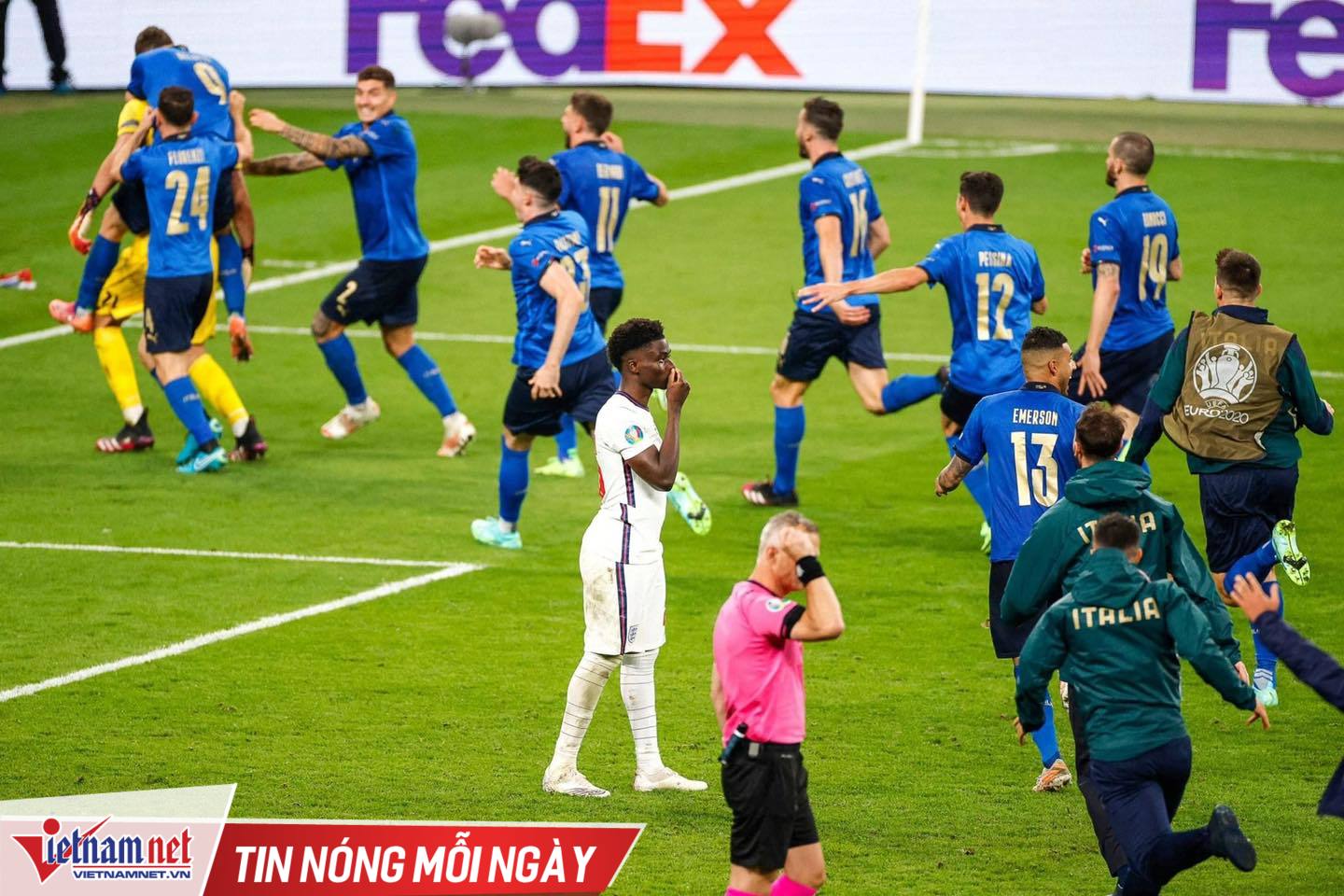 Ảnh chế dân mạng cười chê thất bại của đội tuyển Anh ở chung kết Euro 2020 - Vimarsana News