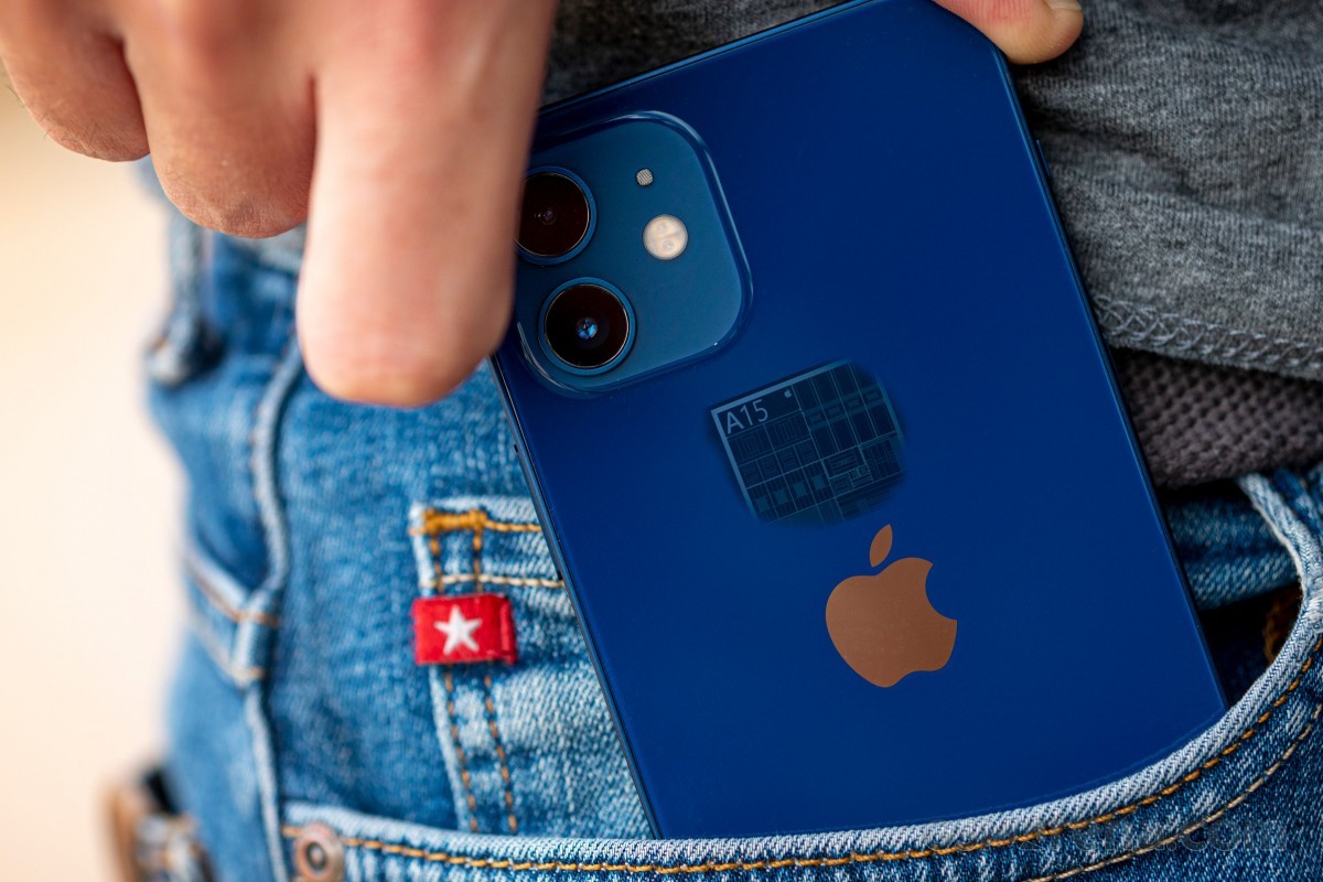Apple đặt hàng 90 triệu iPhone 13, 'chấp' Covid-19 và khủng hoảng chip toàn cầu