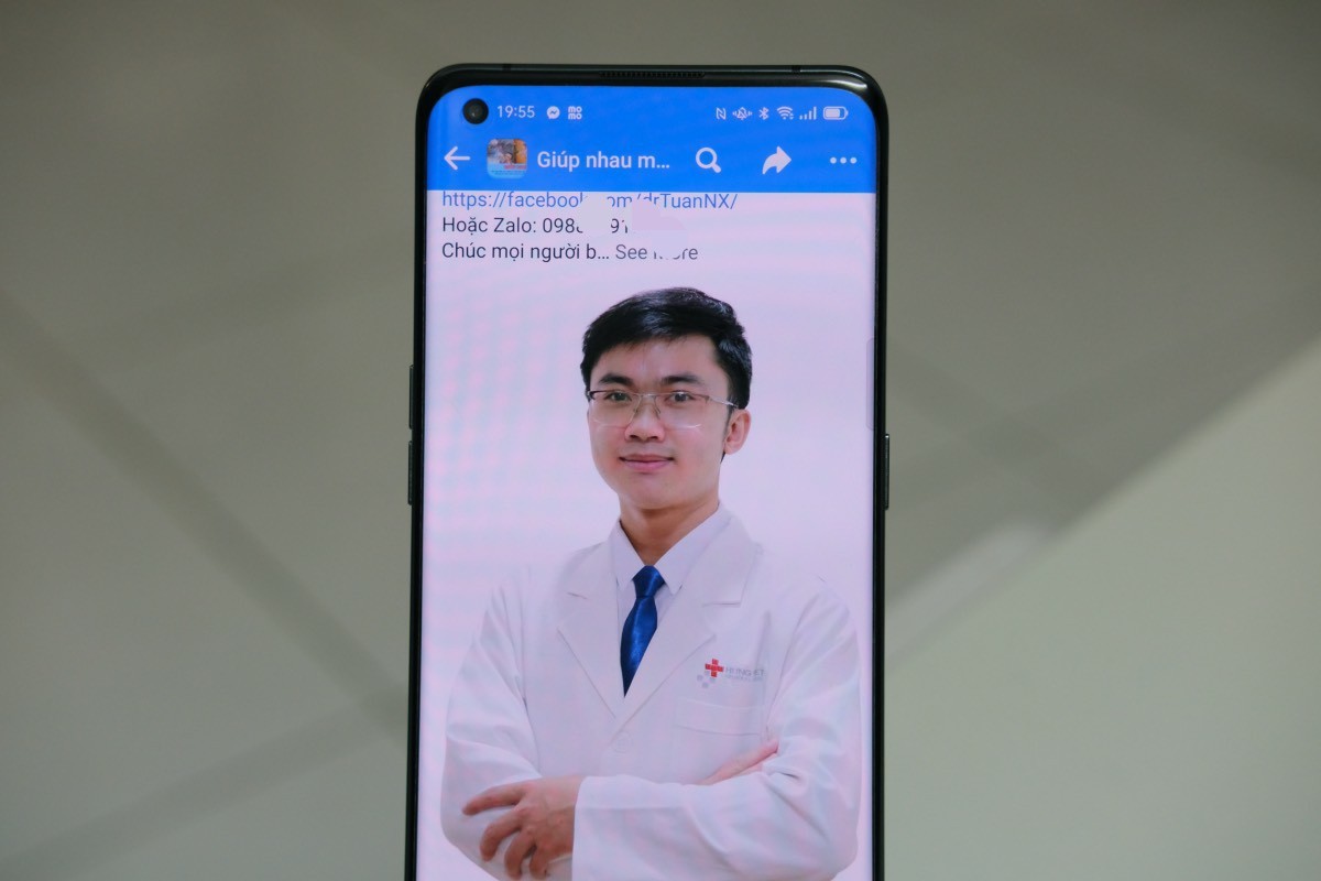 Y bác sĩ lên mạng tư vấn sức khoẻ cho người dân trong mùa dịch