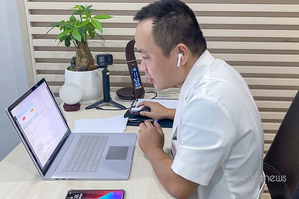 Công nghệ giúp gần 4.000 y bác sĩ, tình nguyện viên chăm sóc và sàng lọc F0 từ xa