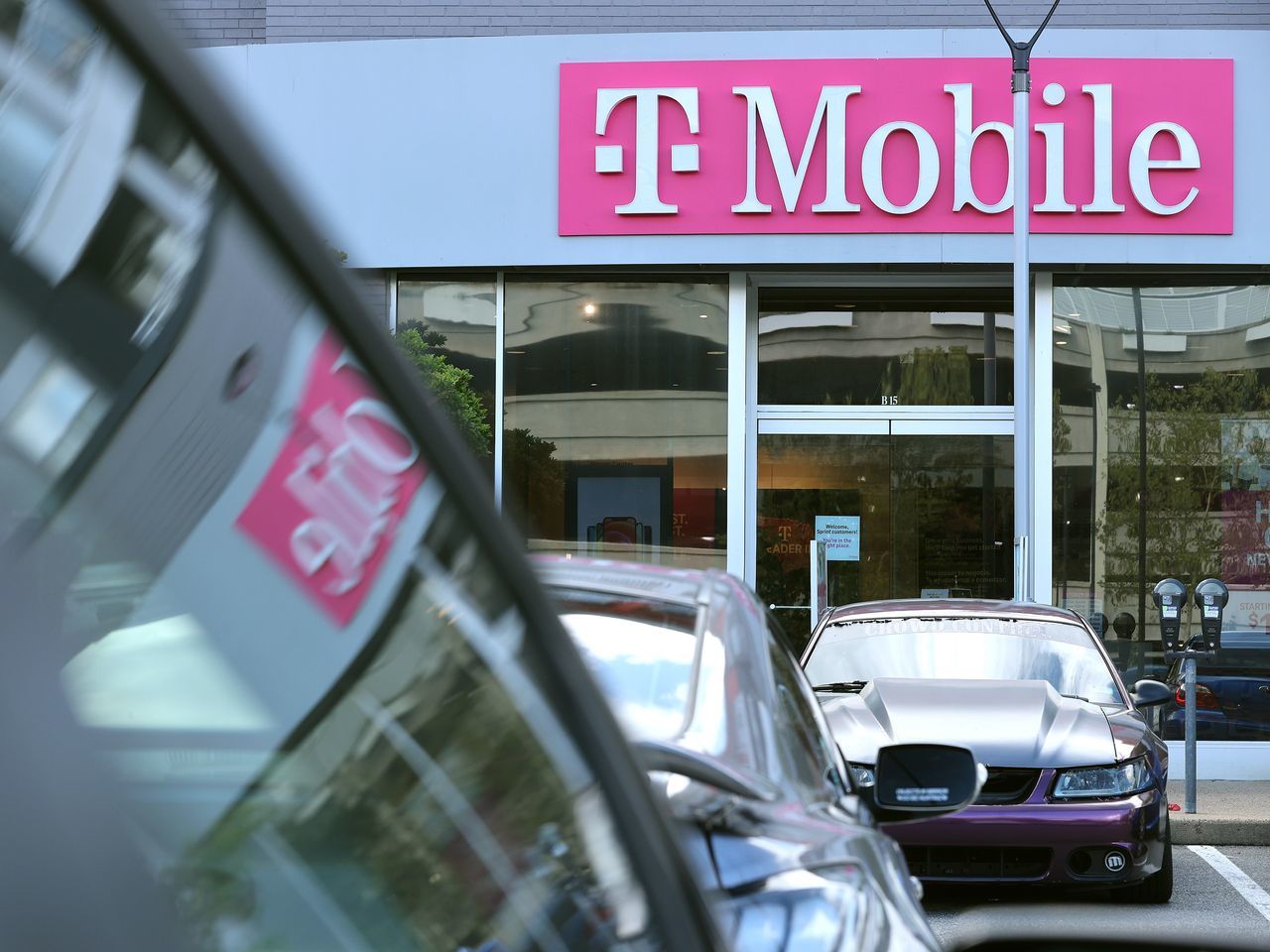 T-Mobile phát hiện tổng cộng 53 triệu dữ liệu khách hàng bị lộ lọt