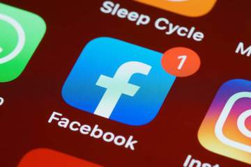 Facebook thử nghiệm gọi thoại, video không dùng Messenger