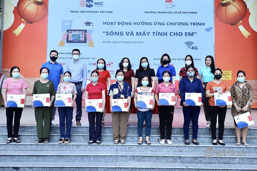 Hỗ trợ học sinh Hà Nội, Đà Nẵng, TP.HCM tạo lập thói quen sử dụng Internet an toàn