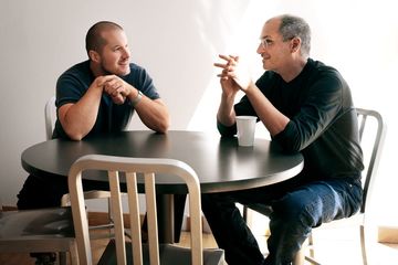 Nhà thiết kế iPhone trải lòng sau 10 năm ngày mất Steve Jobs