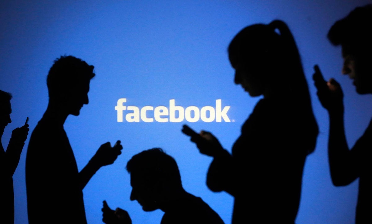 Facebook muốn ghi lại toàn bộ cuộc đời người dùng