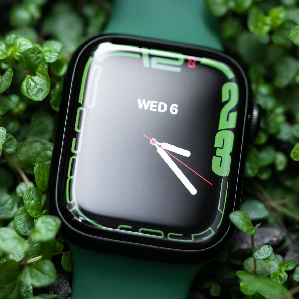 Những mẫu smartwatch đáng chú ý ra mắt tháng 10