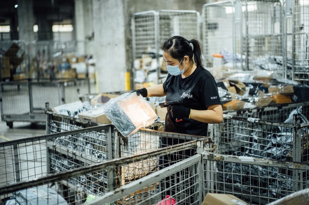 Gửi hàng cá nhân toàn quốc qua ứng dụng vẫn chưa nhiều bên khai thác