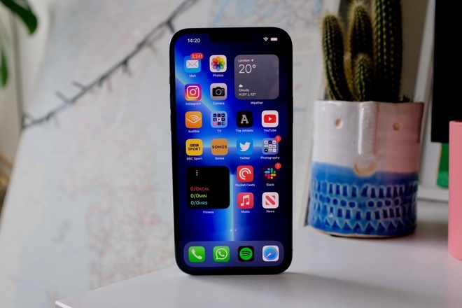 Apple sắp gỡ gánh nặng cho thợ sửa iPhone 13