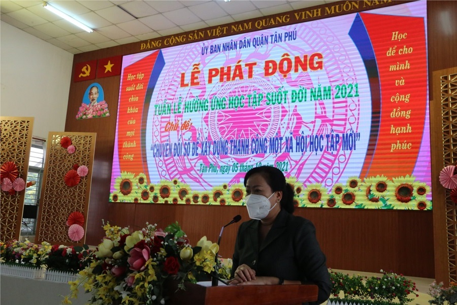Quận Tân Phú phát động học tập suốt đời để xây dựng đô thị thông minh