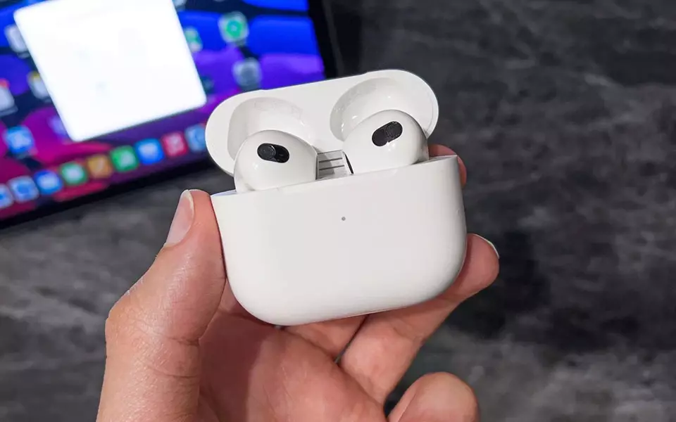 apple,airpods