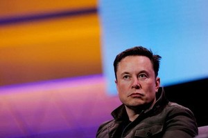 Elon Musk muốn bỏ nghề