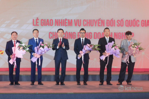 VN tech firms take on mission of developing national digital platforms