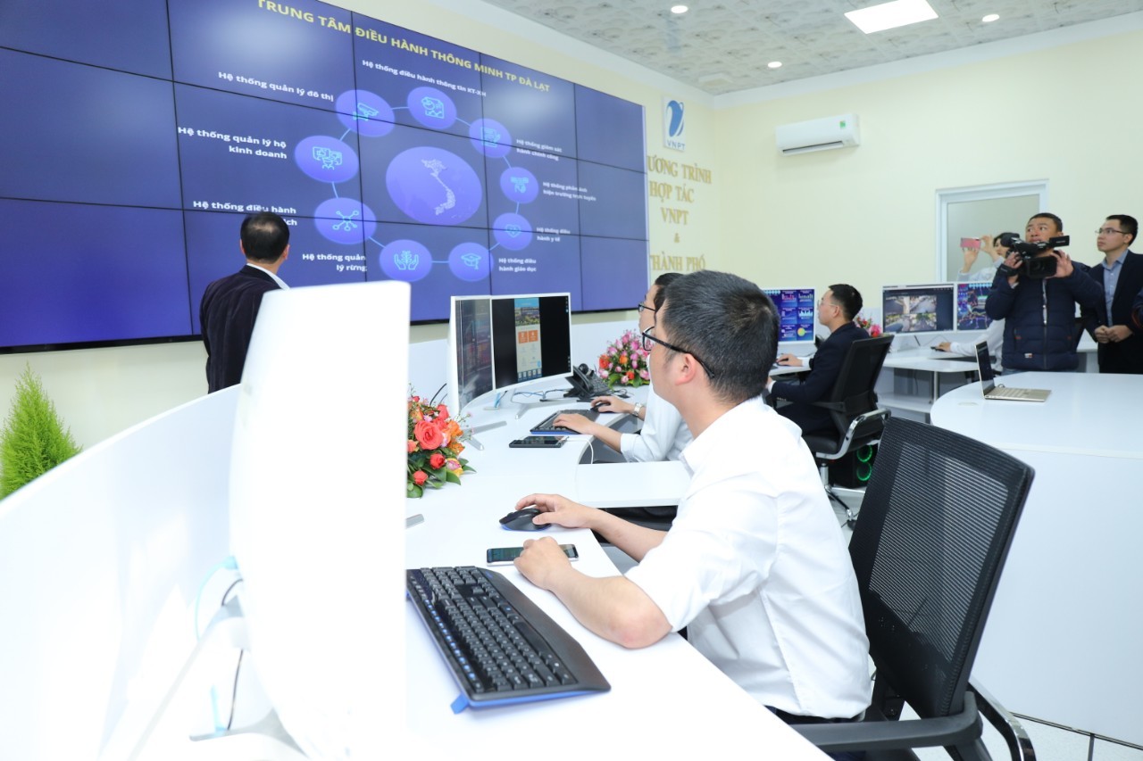 Đẩy nhanh tiến độ triển khai Trung tâm điều hành thông minh tại Quảng Ngãi