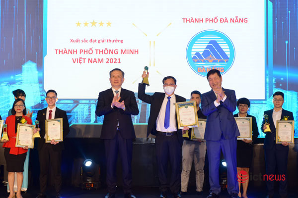 Thái Nguyên giành 3 giải thưởng Thành phố thông minh Việt Nam 2021