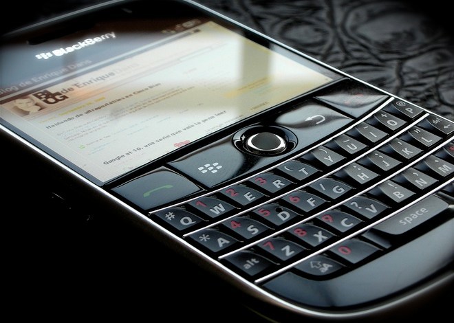 Từ ngày 4/1, điện thoại BlackBerry cũ trở thành ‘cục gạch’