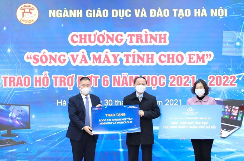 MobiFone tặng 2.000 tài khoản học tập MobiEdu và MobiCloud cho học sinh khó khăn